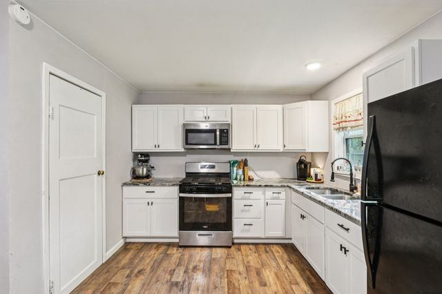 426 W Lake Street, Krum, TX 76249