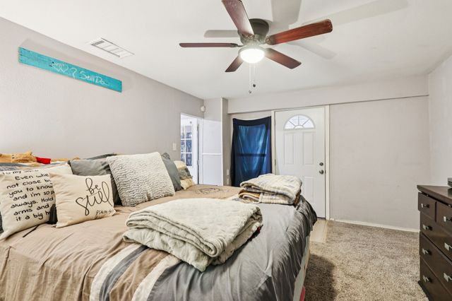 426 W Lake Street, Krum, TX 76249