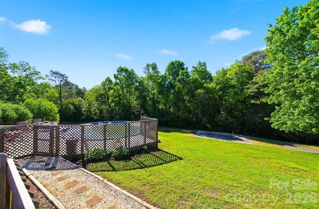3860 Pickle Williams Lane, Granite Falls, NC 28630
