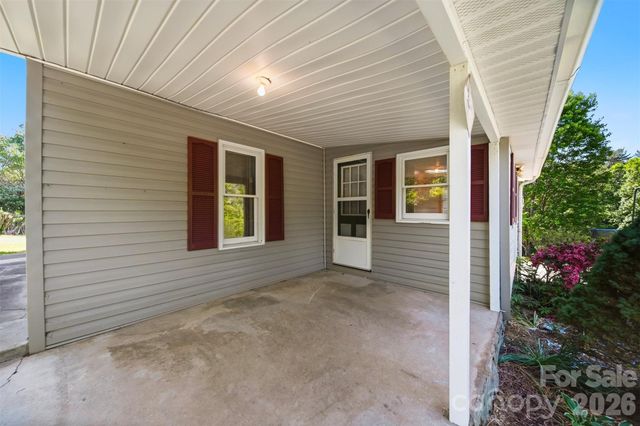 3860 Pickle Williams Lane, Granite Falls, NC 28630