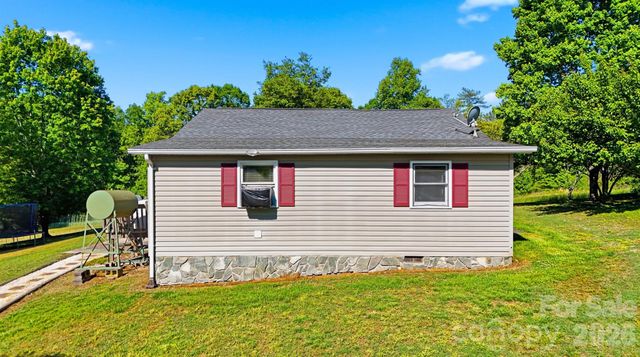 3860 Pickle Williams Lane, Granite Falls, NC 28630