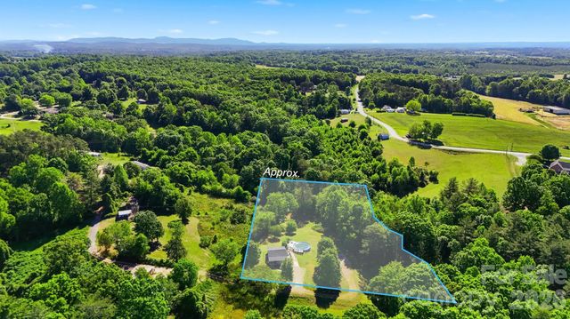 3860 Pickle Williams Lane, Granite Falls, NC 28630