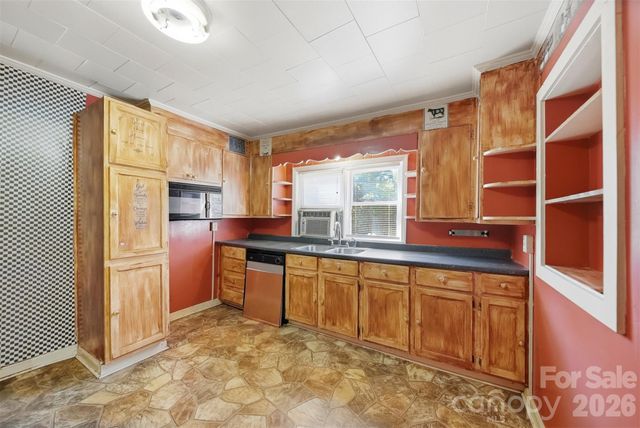 3860 Pickle Williams Lane, Granite Falls, NC 28630