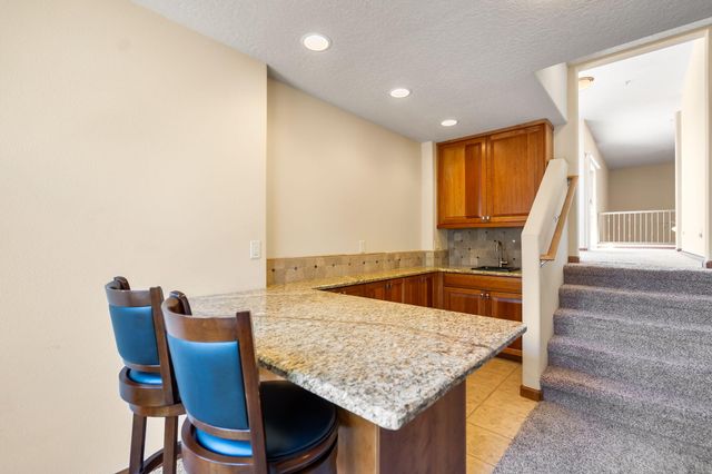 323 Nuevo Hacienda Lane NW, Los Ranchos, NM 87107