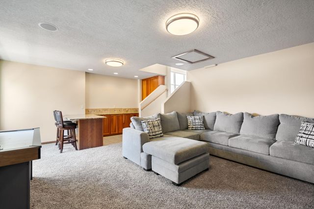 323 Nuevo Hacienda Lane NW, Los Ranchos, NM 87107