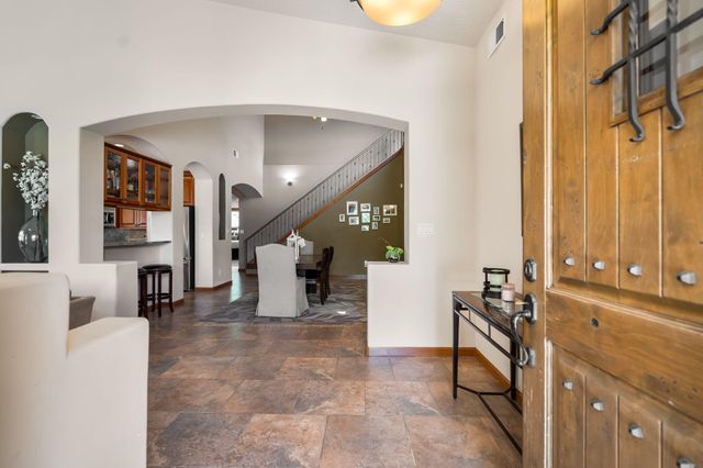 323 Nuevo Hacienda Lane NW, Los Ranchos, NM 87107