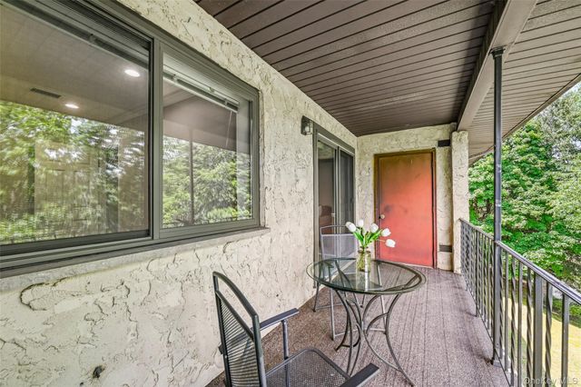 72 Omni Parc Drive, Nanuet, NY 10954