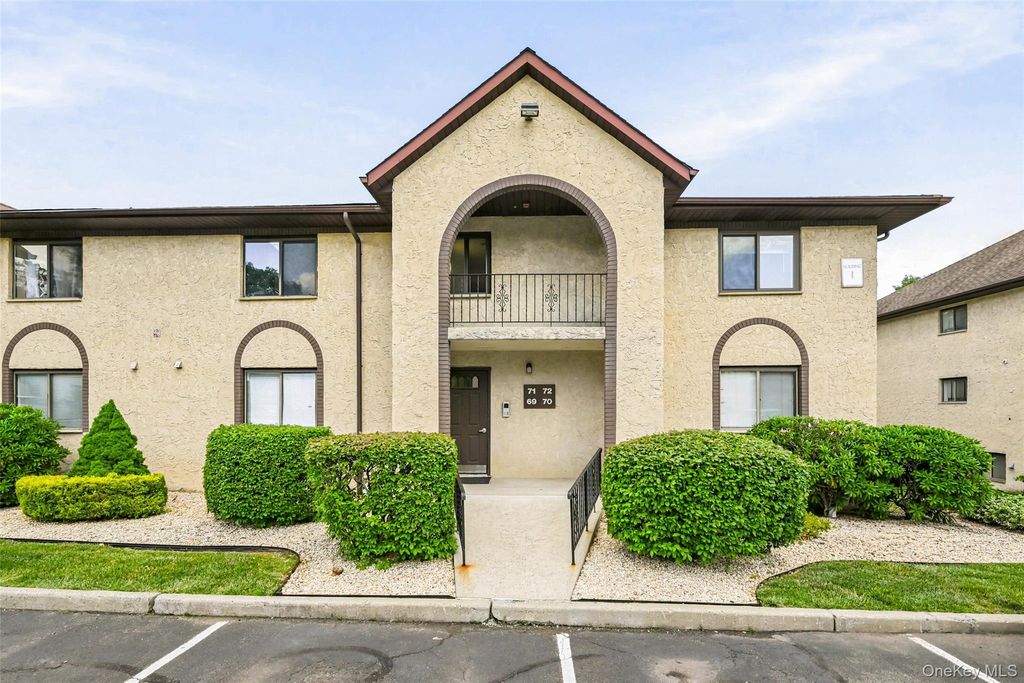 72 Omni Parc Drive, Nanuet, NY 10954