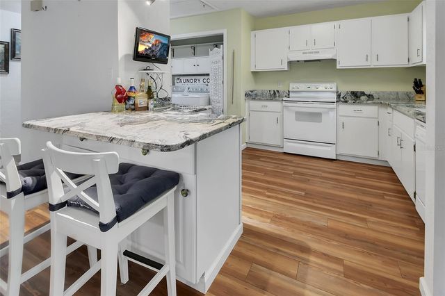 720 S HILL AVENUE 8B, Deland, FL 32724