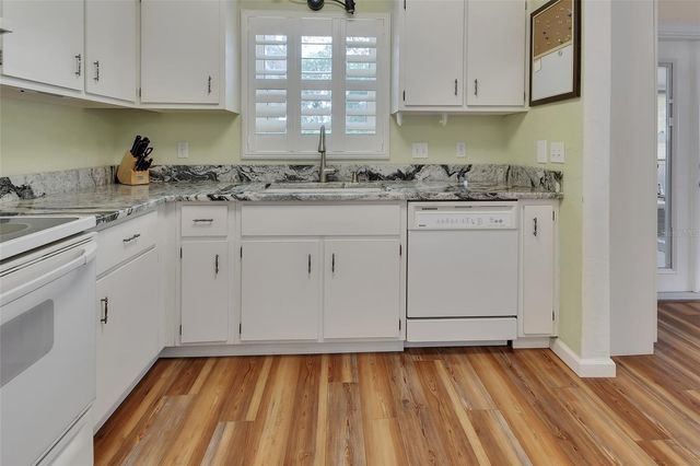 720 S HILL AVENUE 8B, Deland, FL 32724