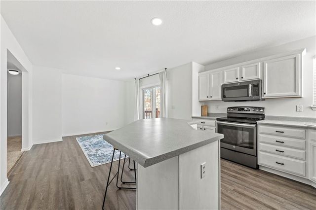 1515 Trumpet Court, Liberty, MO 64068