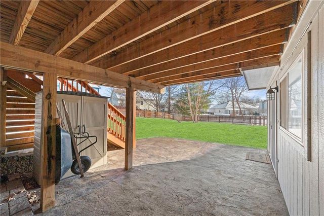 1515 Trumpet Court, Liberty, MO 64068