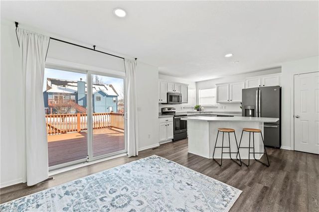 1515 Trumpet Court, Liberty, MO 64068