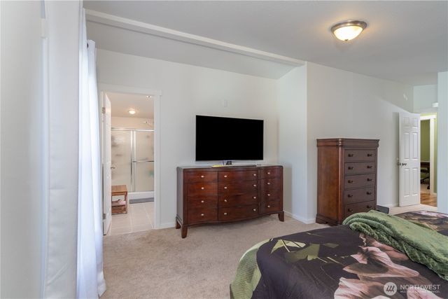 620 NE Saturn Lane, Bremerton, WA 98311