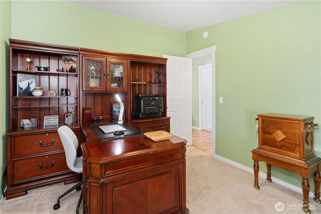 620 NE Saturn Lane, Bremerton, WA 98311