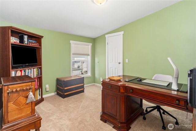 620 NE Saturn Lane, Bremerton, WA 98311