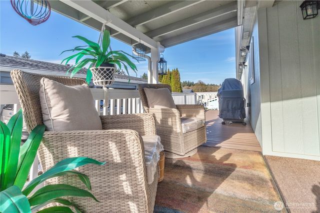 620 NE Saturn Lane, Bremerton, WA 98311