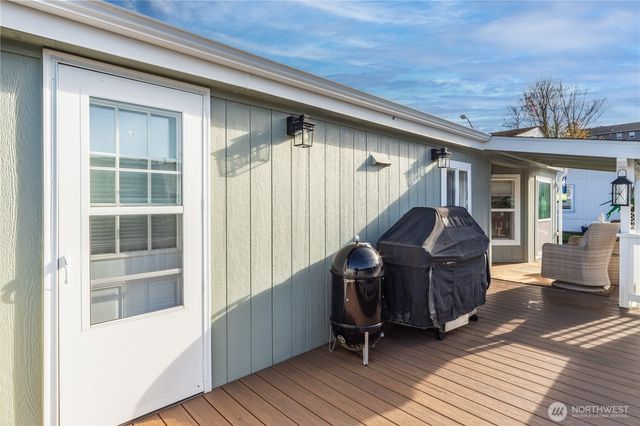 620 NE Saturn Lane, Bremerton, WA 98311