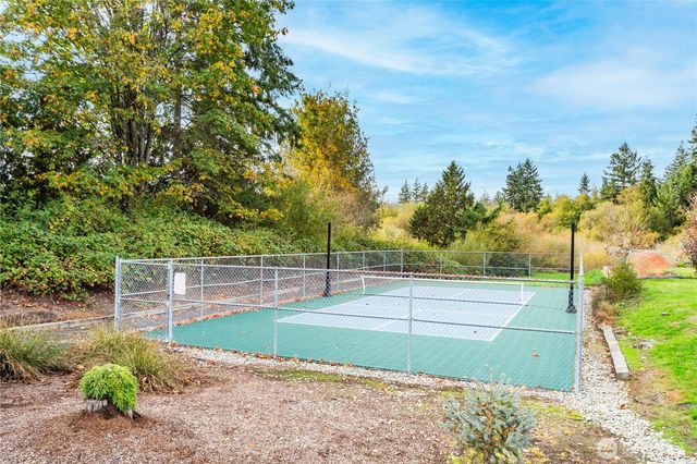 620 NE Saturn Lane, Bremerton, WA 98311