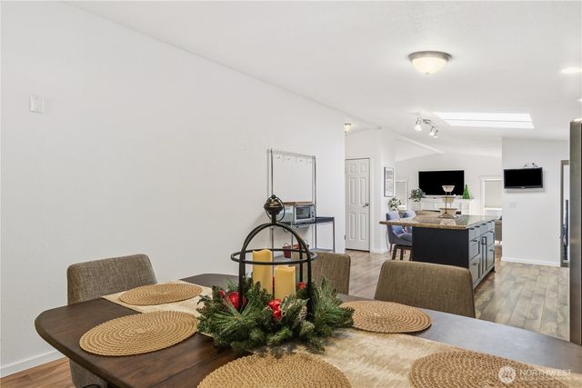 620 NE Saturn Lane, Bremerton, WA 98311