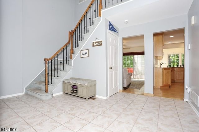 14 Birdseye Cir, Wayne Twp., NJ 07470