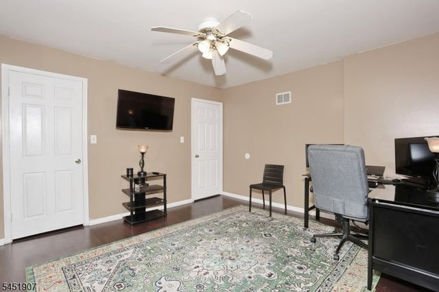 14 Birdseye Cir, Wayne Twp., NJ 07470