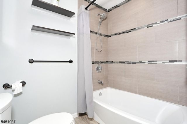 14 Birdseye Cir, Wayne Twp., NJ 07470