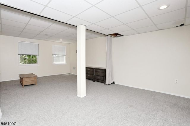 14 Birdseye Cir, Wayne Twp., NJ 07470