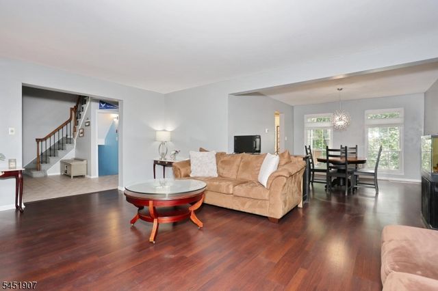 14 Birdseye Cir, Wayne Twp., NJ 07470
