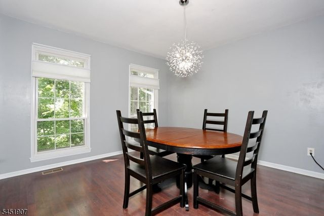 14 Birdseye Cir, Wayne Twp., NJ 07470