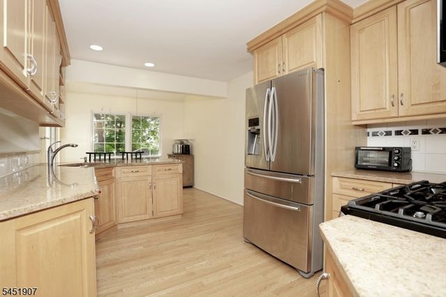 14 Birdseye Cir, Wayne Twp., NJ 07470