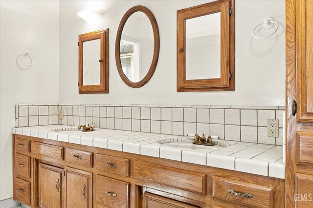 5700 Panorama Crest Drive, Bakersfield, CA 93306