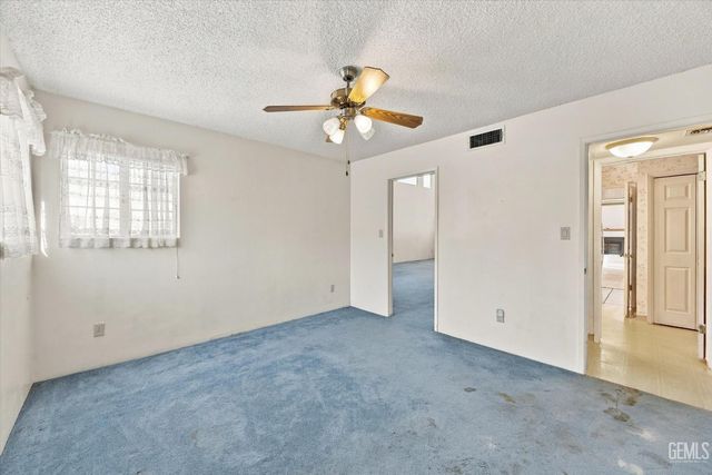5700 Panorama Crest Drive, Bakersfield, CA 93306
