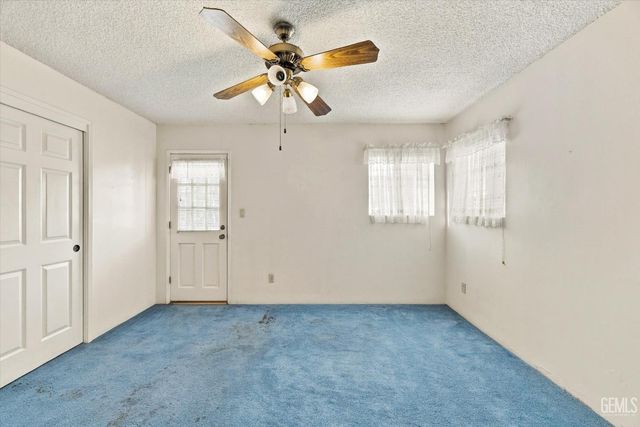 5700 Panorama Crest Drive, Bakersfield, CA 93306