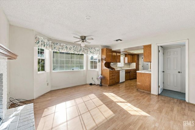 5700 Panorama Crest Drive, Bakersfield, CA 93306