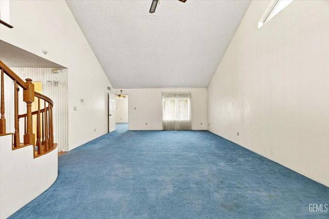 5700 Panorama Crest Drive, Bakersfield, CA 93306