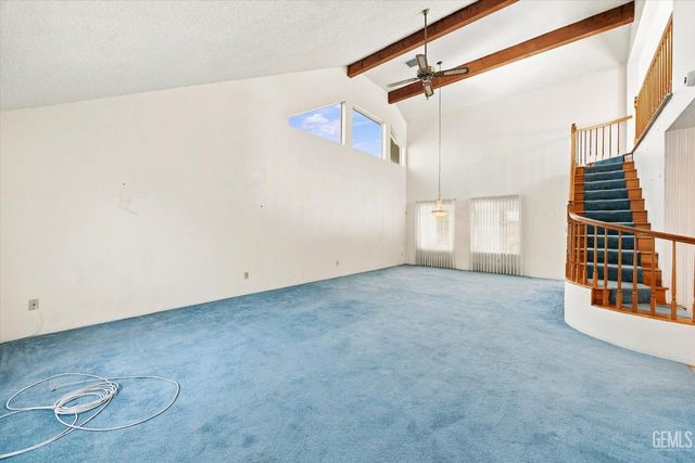 5700 Panorama Crest Drive, Bakersfield, CA 93306