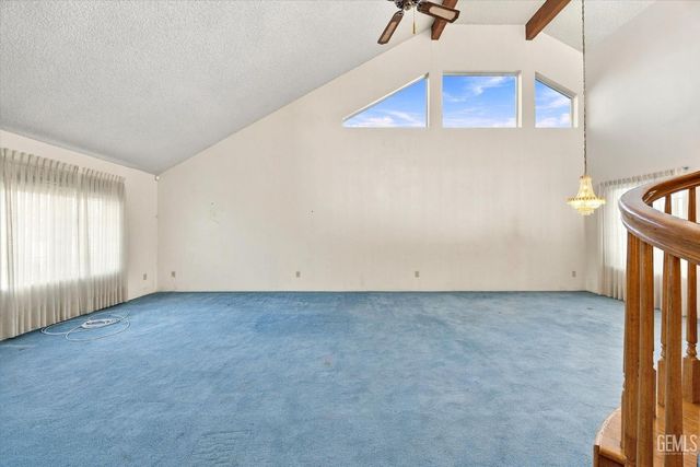5700 Panorama Crest Drive, Bakersfield, CA 93306