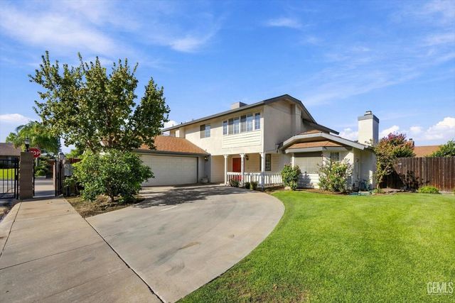 5700 Panorama Crest Drive, Bakersfield, CA 93306