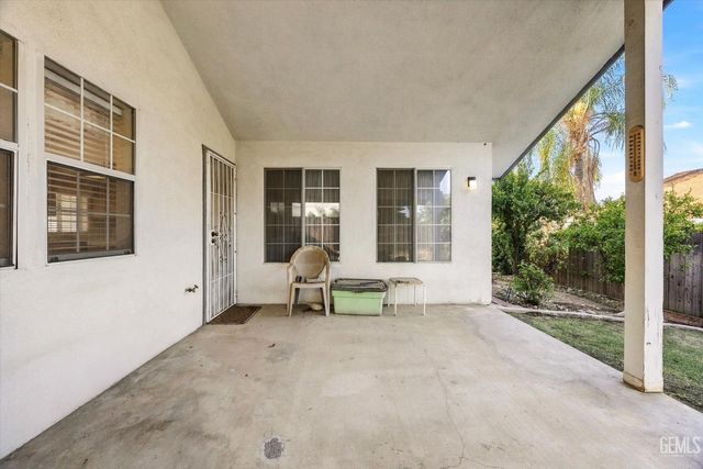 5700 Panorama Crest Drive, Bakersfield, CA 93306