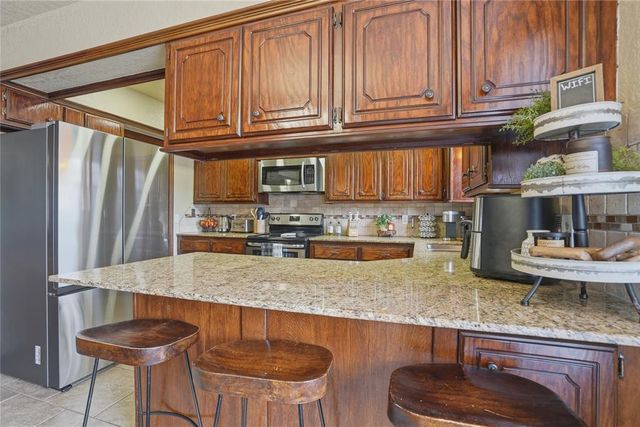 501 Wandering Way, Oklahoma City, OK 73170