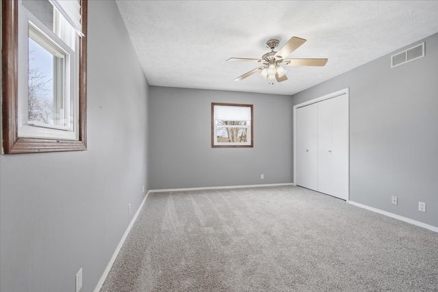 1204 Kim Drive, Bloomington, IL 61704