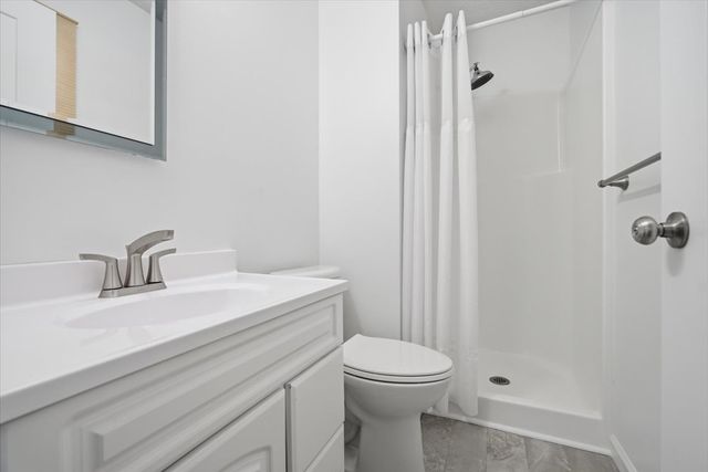 1204 Kim Drive, Bloomington, IL 61704