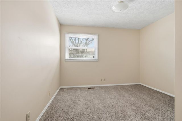 1204 Kim Drive, Bloomington, IL 61704