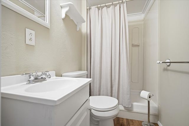 1204 Kim Drive, Bloomington, IL 61704