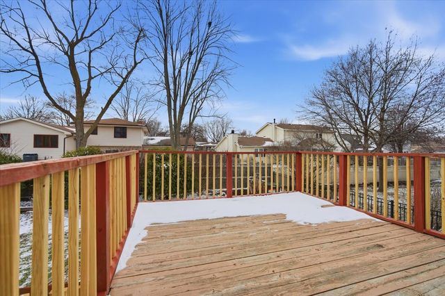 1204 Kim Drive, Bloomington, IL 61704