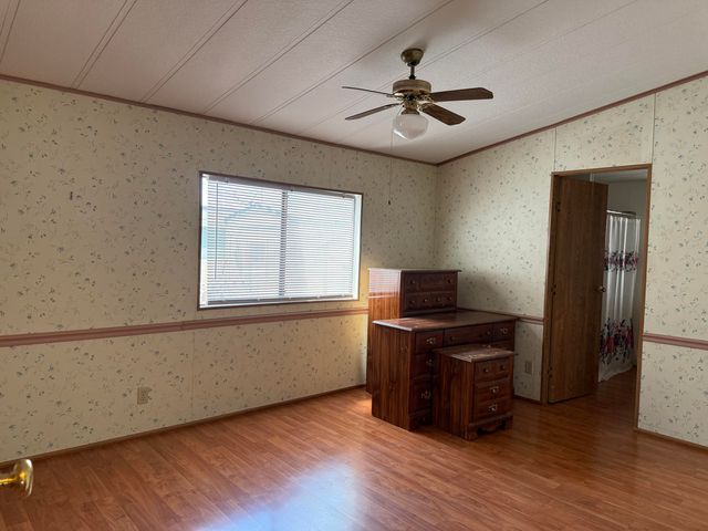 2627 W Midvalley Avenue 109, Visalia, CA 93277