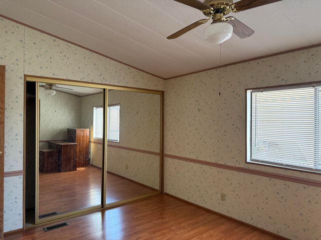2627 W Midvalley Avenue 109, Visalia, CA 93277