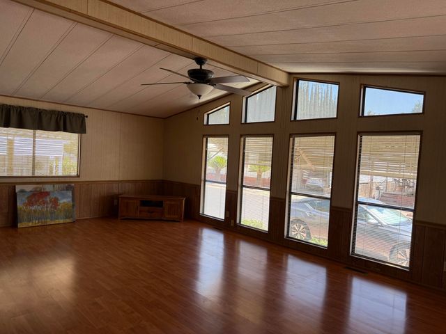2627 W Midvalley Avenue 109, Visalia, CA 93277