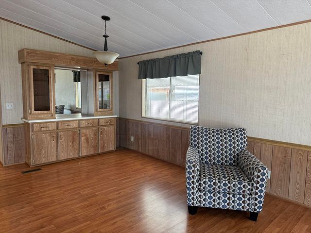 2627 W Midvalley Avenue 109, Visalia, CA 93277